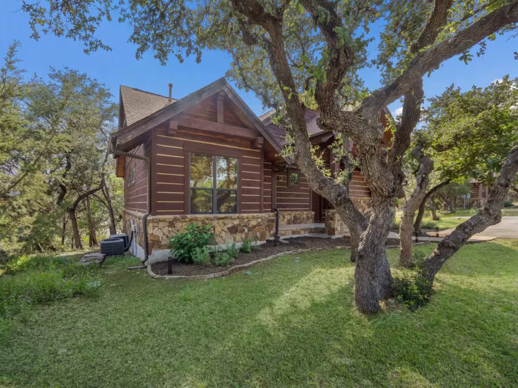twisted oaks